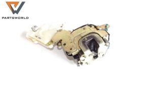 Брава врата предна дясна  за Nissan  Almera Tino  1.8 115hp (mpv)