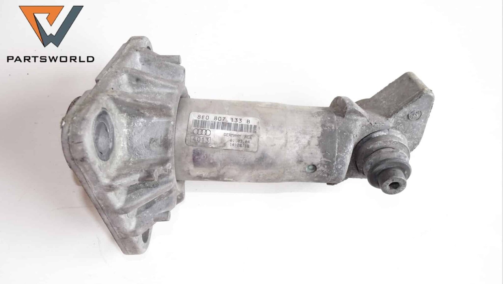 Буфер предна броня ляв за Audi A4 2.5 Tdi 163 Hp (avant) (b6) Буфер предна броня ляв за Audi A4 2.5 Tdi 163 Hp (avant) (b6)