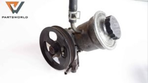 Хидравлична помпа с казанче за Toyota Yaris 1.0 16v 68 Hp (hatchback)