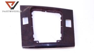 Лайсна около скоростен лост   за Bmw 320d (e46) 2.0d 136 Hp (touring)