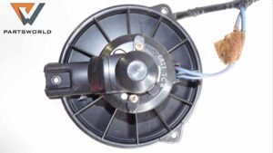 Моторче парно за Toyota Yaris 1.0 16v 68 Hp (hatchback)