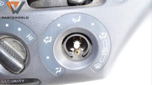 Управление климатик за Toyota Yaris 1.0 16v 68 Hp (hatchback)