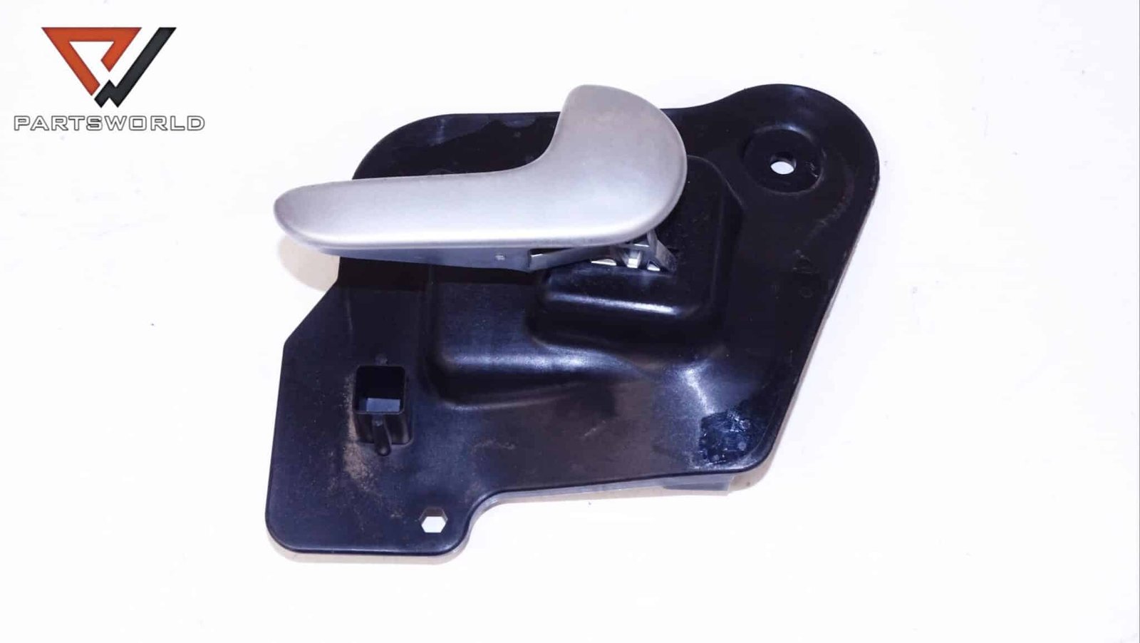 Вътрешна дръжка задна дясна за Opel Meriva A 1.6 I 16v 100 Hp Ecotec (minivan) Вътрешна дръжка задна дясна за Opel Meriva A 1.6 I 16v 100 Hp Ecotec (minivan)