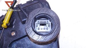 Брава врата предна дясна   за Toyota  Corolla Verso Ii (ar10) 2.2 D4d 136 Hp (mpv)