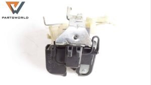 Брава задна седалка лява  за Mercedes-benz Clk-class (w209) 2.7 Cdi 170 Hp (coupe)