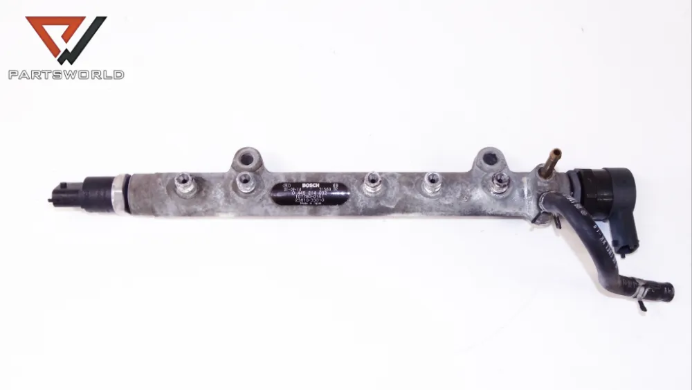 Горивна рейка с датчици за Toyota Yaris I (p1) 1.4 D4d (hatchback) (75 Hp) Горивна рейка с датчици за Toyota Yaris I (p1) 1.4 D4d (hatchback) (75 Hp)