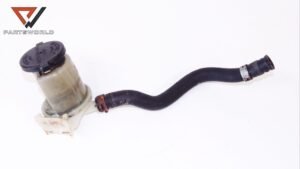 Казанче хидравлична течност  за Toyota  Corolla Verso Ii (ar10) 2.2 D4d 136 Hp (mpv)