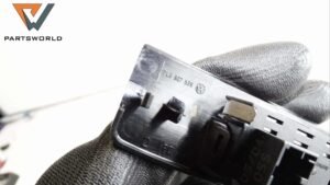 Копче ел. стъкло задно ляво  за Vw Touareg  2.5 Tdi (r5) 174 Hp (7l) (suv)