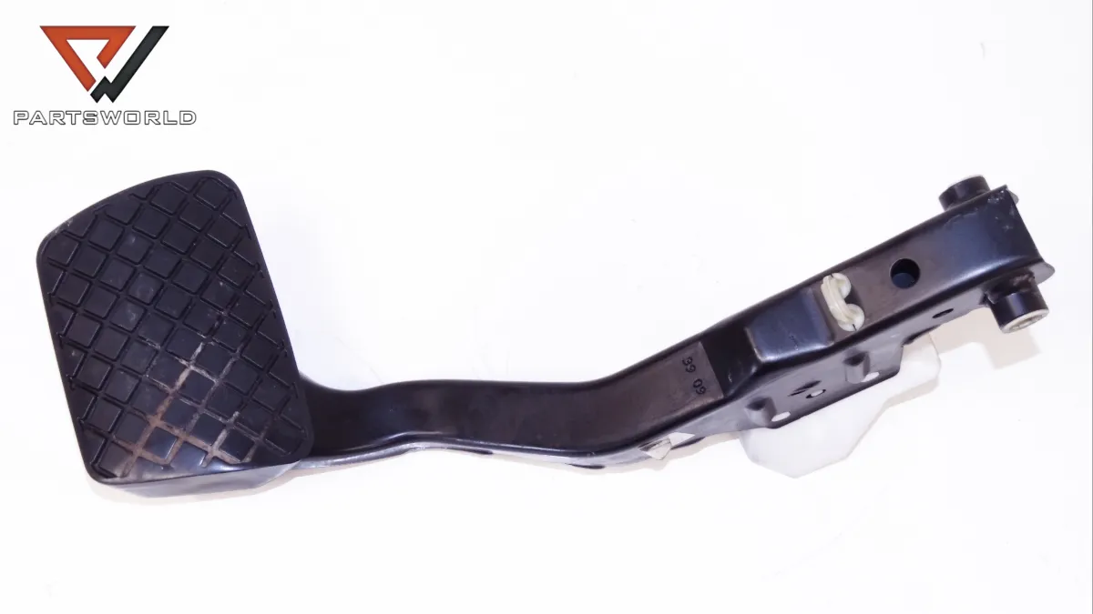 Педал спирачка за Audi A5 Sportback (8ta) 3.0 Tdi 239 Hp (sportback) Педал спирачка за Audi A5 Sportback (8ta) 3.0 Tdi 239 Hp (sportback)