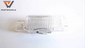 Плафон малък  за Skoda  Octavia (2) 1.6 I 105 Hp (liftback)