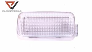 Плафон в багажник   за Toyota  Corolla Verso Ii (ar10) 2.2 D4d 136 Hp (mpv)