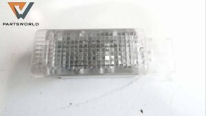 Плафон врата задна лява 6l0947565_13_1 за Vw Touareg  2.5 Tdi (r5) 174 Hp (7l) (suv)