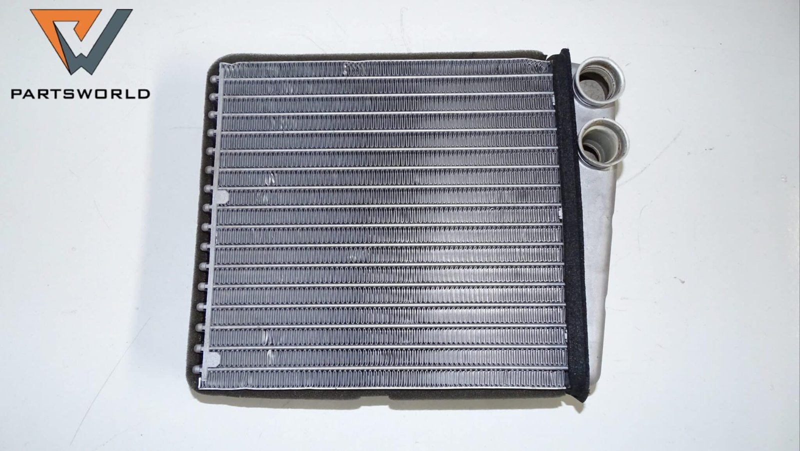 Радиаторче парно за Skoda Octavia (2) 1.6 I 105 Hp (liftback) Радиаторче парно за Skoda Octavia (2) 1.6 I 105 Hp (liftback)