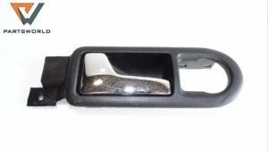 Вътрешна дръжка предна лява  за Vw Golf 1.6 I 101 Hp (iv) (1j1)