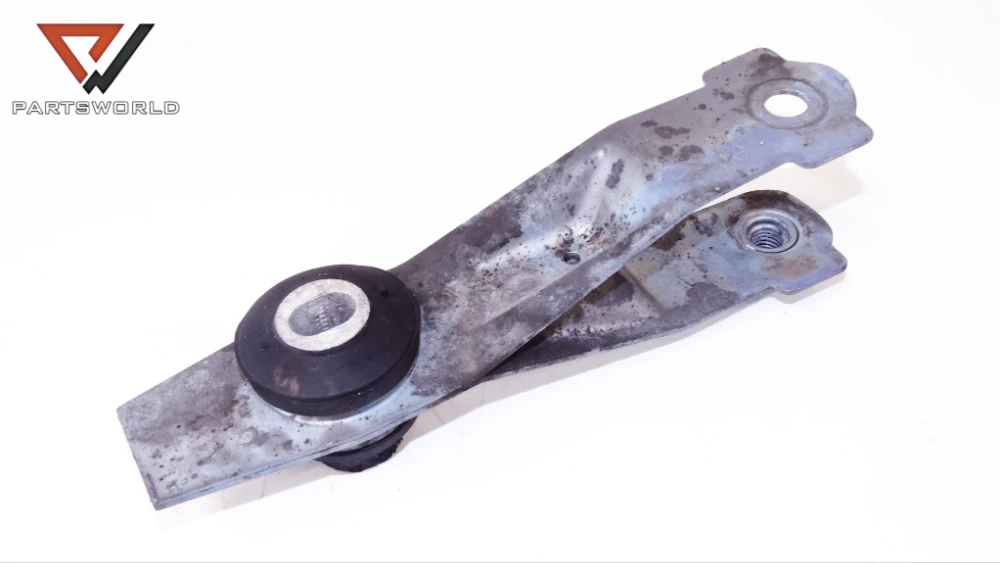 Тампон двигател за Renault Laguna 2 1.9 Dci 131 Hp (hatchback) Dsc03346_partsworld