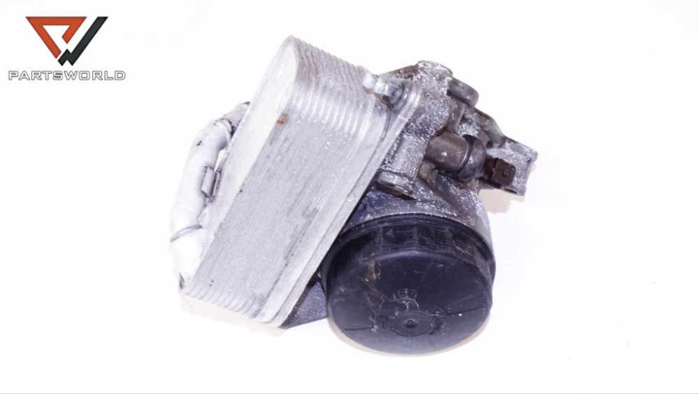 Конзола маслен филтър с охладител за bmw 3-series (e92) 2.5 i 218 hp Конзола маслен филтър с охладител за bmw 3-series (e92) 2.5 i 218 hp