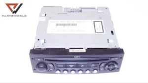 Радио cd 9662925877 за citroen c4 1.4 i 16v 88 hp