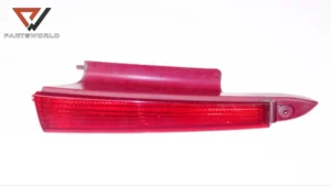 Светлоотразител над стоп десен  за citroen c4 1.4 i 16v 88 hp