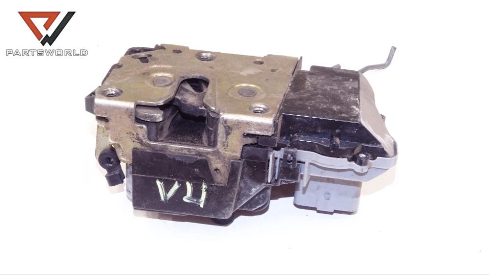 Брава врата предна лява за citroen xsara picasso 1.8 16v 116 hp (minivan) Брава врата предна лява за citroen xsara picasso 1.8 16v 116 hp (minivan)