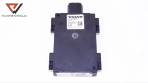 Модул управление мъртва точка ляв 31451933 за volvo  xc90 ii (d5) 2.0d 225 hp awd (suv)