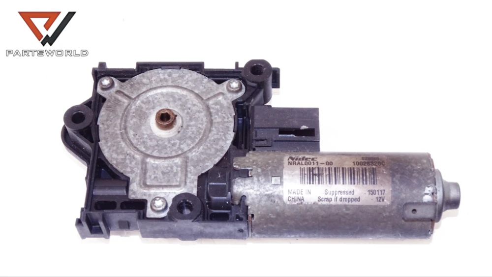 Моторче панорама 10028320c за volvo xc90 ii (d5) 2.0d 225 hp awd (suv) Моторче панорама 10028320c за volvo xc90 ii (d5) 2.0d 225 hp awd (suv)