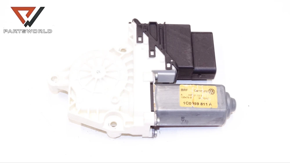 DSC06678_PARTSWORLD Машинка ел стъкло задна лява за VW Golf IV Variant 1.9 TDI 101 hp (combi) - Image 1