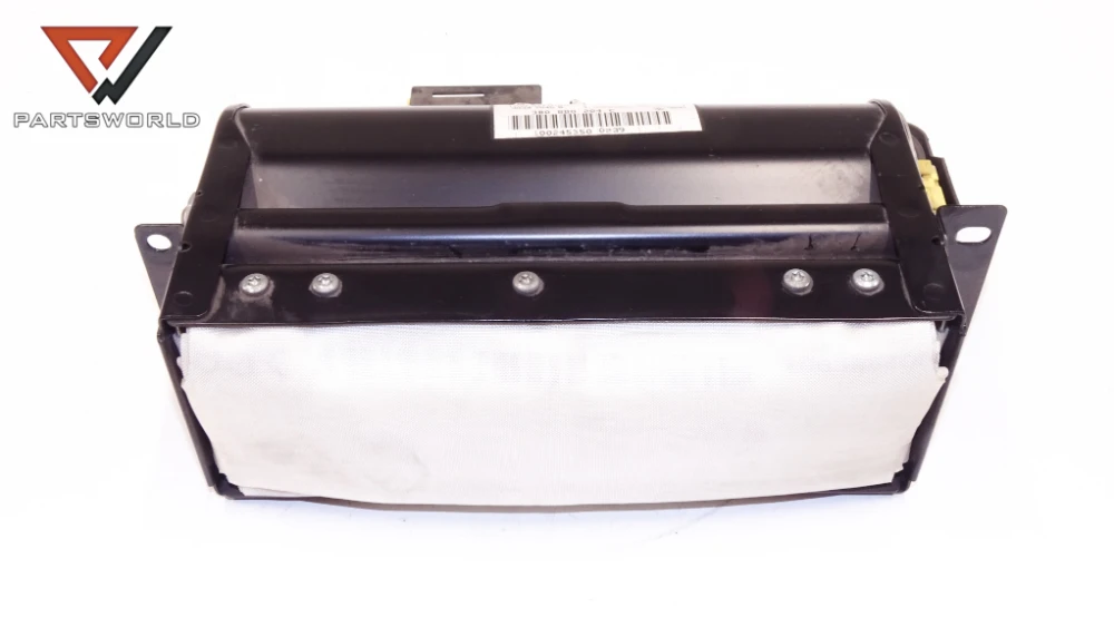 DSC07205_PARTSWORLD AIRBAG пасажер 3B080204C за VW Passat 5.5 (B5.5) 1.9TDI (AVF) 131 hp (sedan) - Image 1