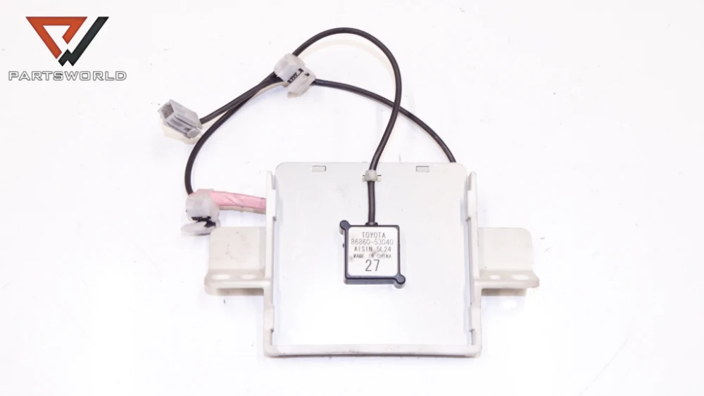 Антена навигация 86860-53040 за lexus is ii 220d 2.2d 177... Антена навигация 86860-53040 за lexus is ii 220d 2.2d 177...