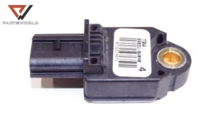 crash сензор 89831-0w040 за lexus is ii 220d 2.2d 177...