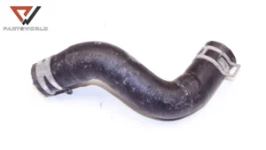 Маркуч антифриз за lexus is ii 220d 2.2d 177 hp...