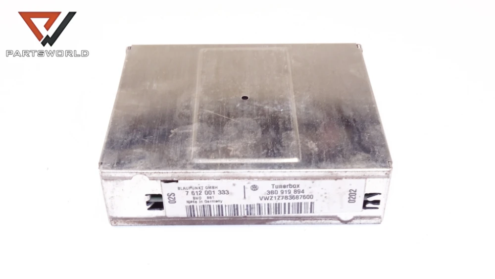 Модул навигация 3b0919894 за vw passat 5.5 (b5.5) 1.9tdi (avf)... Модул навигация 3b0919894 за vw passat 5.5 (b5.5) 1.9tdi (avf)...