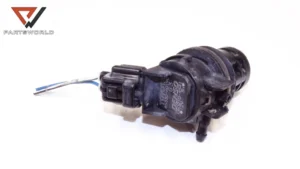 Помпичка за чистачки 85330-60190 за lexus is ii 220d 2.2d...