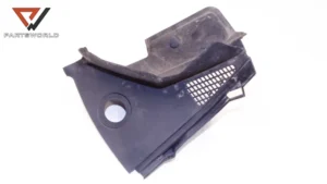 Лайсна под чистачки лява 13167227 за opel zafira b 1.6i...