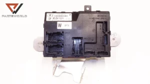 bcm модул  d65267560e за mazda 2 ii (de) 1.3 i 86 hp (hatchback)