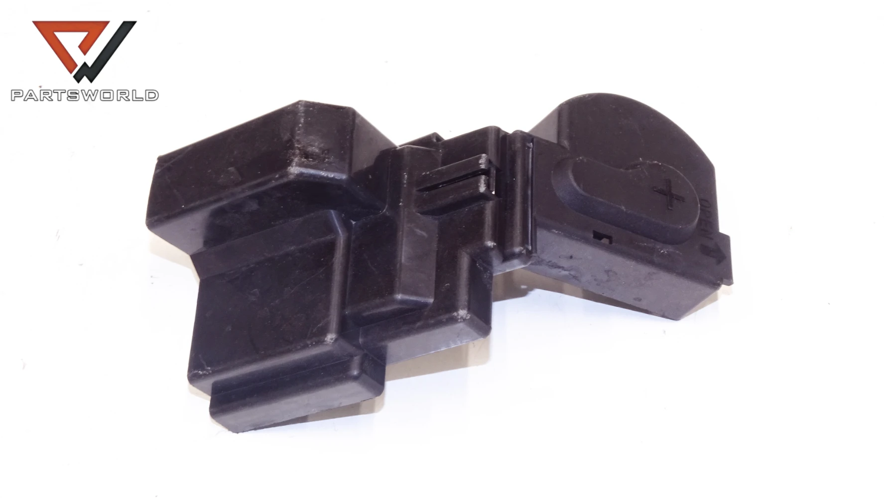 Капаче плюсова клема за mazda 2 ii (de) 1.3 i 86 hp (hatchback) Капаче плюсова клема за mazda 2 ii (de) 1.3 i 86 hp (hatchback)