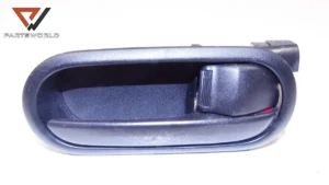 Вътрешна дръжка задна дясна  за mazda 2 ii (de) 1.3 i 86 hp (hatchback)