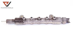 Горивна рейка  за toyota  corolla verso ii (ar10) 2.2 d4d 136 hp (mpv)