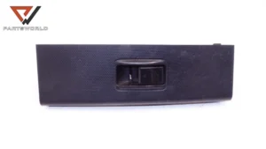 Копче ел стъкла предно дясно  за toyota  corolla verso ii (ar10) 2.2 d4d 136 hp (mpv)