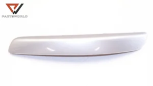 Лайсна предна броня лява  за vw golf v 1.9 tdi 105 hp bkc (hatchback)