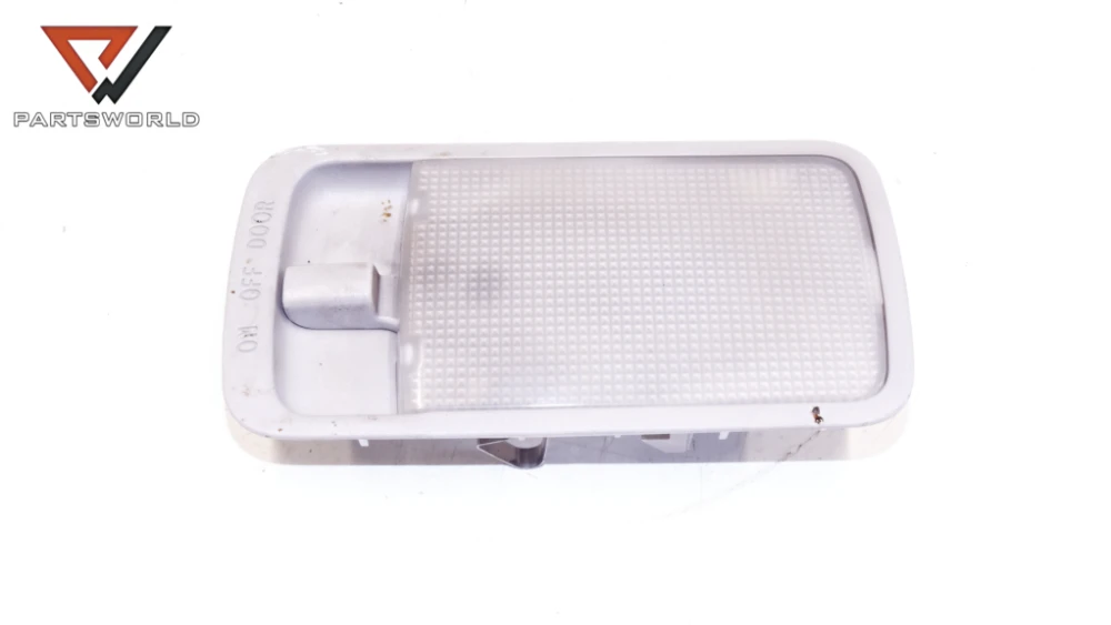 DSC08467_PARTSWORLD Плафон заден за TOYOTA Corolla Verso II (AR10) 2.2 D4D 136 hp (MPV) - Image 1