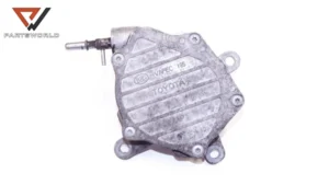 Вакуум помпа  за toyota  corolla verso ii (ar10) 2.2 d4d 136 hp (mpv)