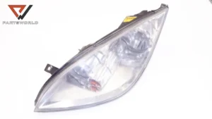 Фар ляв 0301208201 за mitsubishi colt vi (z30) 1.5 di-d 68 hp (hatchback)
