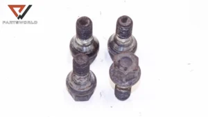 Болтове 4-бр  за suzuki swift 3 (sg) 1.3 i 92 hp (m13a) (hatchback)