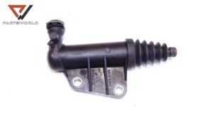 Долна помпа съединител  за suzuki swift 3 (sg) 1.3 i 92 hp (m13a) (hatchback)