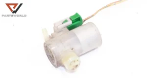 Помпичка за чистачки   за suzuki swift 3 (sg) 1.3 i 92 hp (m13a) (hatchback)