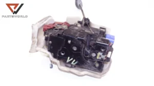 Брава врата предна лява  за vw golf v  1.6 fsi 115 hp (bag) (hatchback)