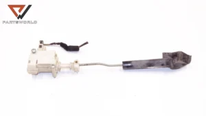 Машинка отваряне вратичка резервоар   за vw golf v  1.6 fsi 115 hp (bag) (hatchback)