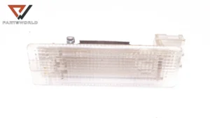 Плафон малък   за vw golf v  1.6 fsi 115 hp (bag) (hatchback)