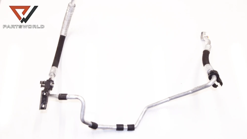 Тръбичка за климатик за vw golf v 1.6 fsi 115 hp (bag) (hatchback) Тръбичка за климатик за vw golf v 1.6 fsi 115 hp (bag) (hatchback)