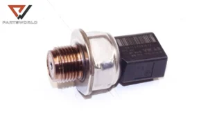 Датчик налягане гориво  04l906054 за vw golf vii variant (ba5) 1.6 tdi 105 hp (cxx) (combi)